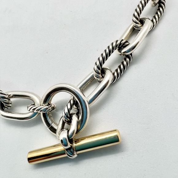 David Yurman Madison Toggle Chain Necklace with 18K Yellow Gold - Picture 9 of 13